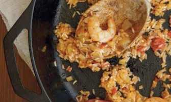 Червен ориз Савана в плитка чугунена тенджера